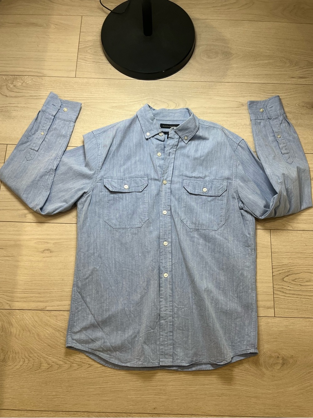 Banana Republic Standard Fit Men Blue Long Sleeve Button-Up Shirt ChestPockets S